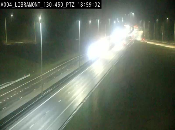 Webcam E411 à hauteur de la sortie 25 de Libramont menant vers Bouillon, Sedan et Reims via la N89. Vue orientée vers Bruxelles