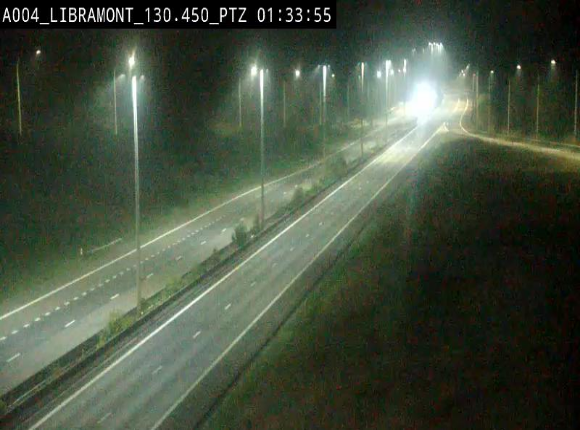 Webcam E411 à hauteur de la sortie 25 de Libramont menant vers Bouillon, Sedan et Reims via la N89. Vue orientée vers Bruxelles