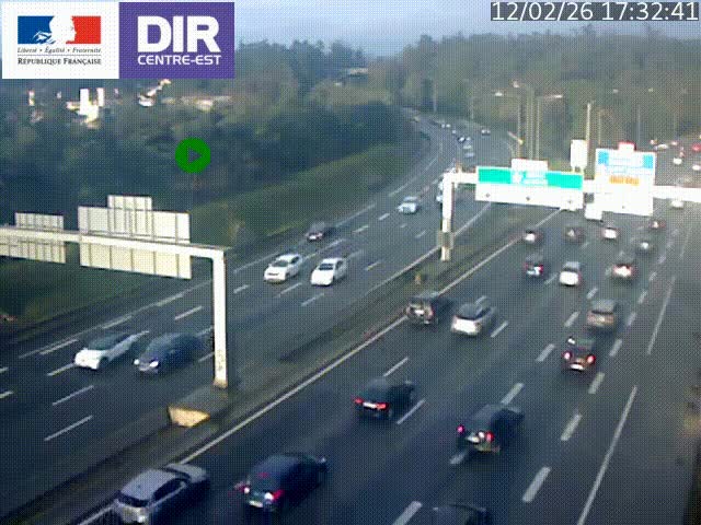 Caméra de circulation routière sur le boulevard périphérique Laurent Bonnevay de Lyon (D383) à hauteur de Bron, avant la jonction avec l'A43. Vue orientée vers l'échangeur