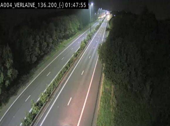 Webcam sur l'E411 à hauteur du pont surplombant la N40, à proximité de la sortie 26 Verlaine - Libramont-Chevigny. Vue orientée vers Namur