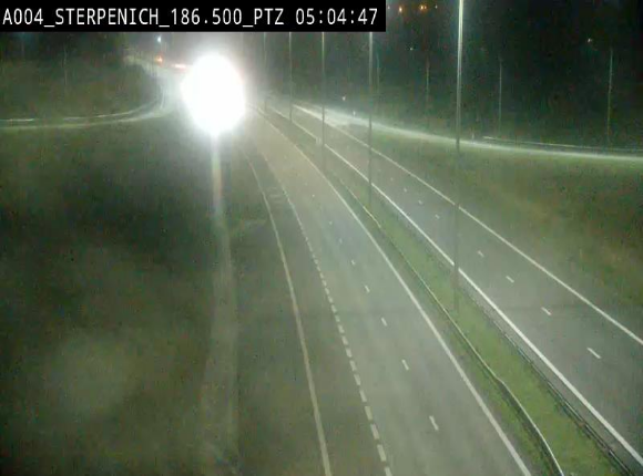 Webcam E411 à Sterpenich en Belgique près de la frontière du Luxembourg. Vue orientée vers Bruxelles
