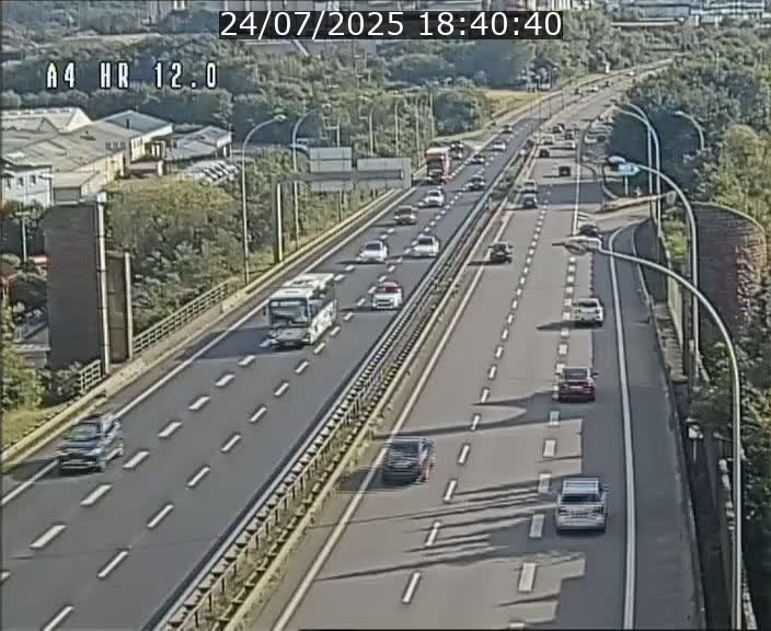Traffic live webcam Luxembourg Jonction Foetz - A4 - BK 12.0 - direction Esch sur Alzette