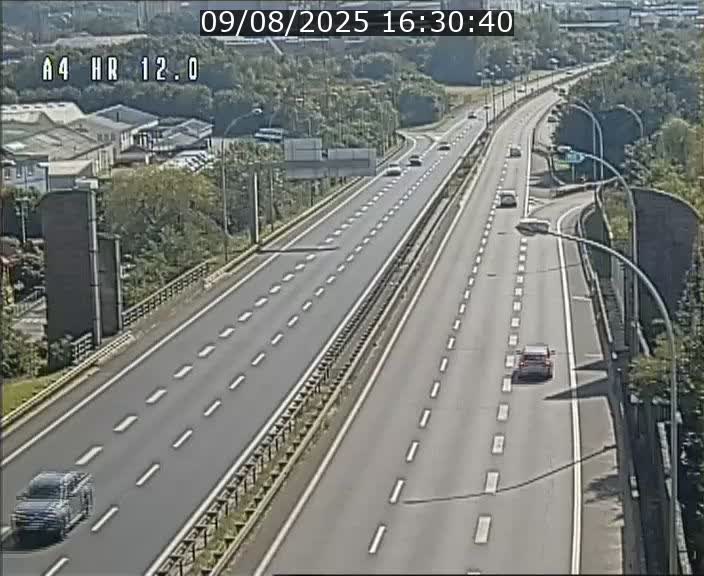 Traffic live webcam Luxembourg Jonction Foetz - A4 - BK 12.0 - direction Esch sur Alzette