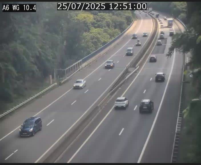 Traffic live webcam Luxembourg Mamer - A6 - BK 10.4 - direction Luxembourg/France/Allemagne