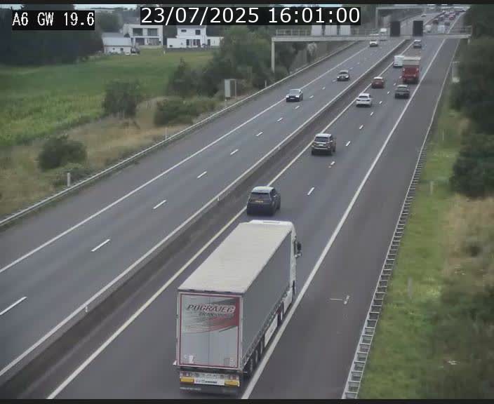 Traffic live webcam Luxembourg - Steinfort - A6 - BK 19.6 - direction Belgique