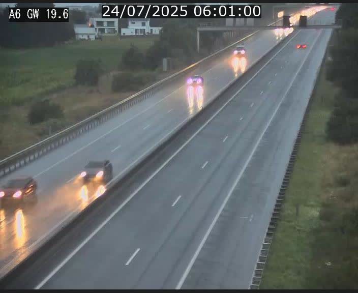 Traffic live webcam Luxembourg - Steinfort - A6 - BK 19.6 - direction Belgique