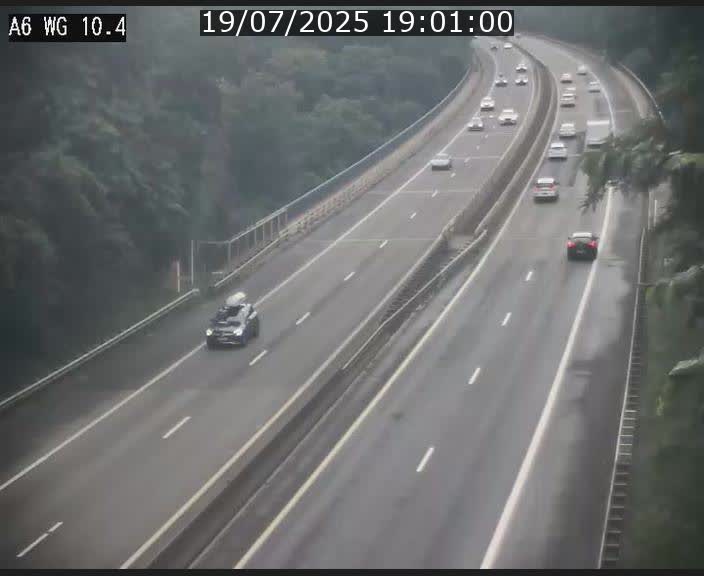 Traffic live webcam Luxembourg Mamer - A6 - BK 10.4 - direction Luxembourg/France/Allemagne