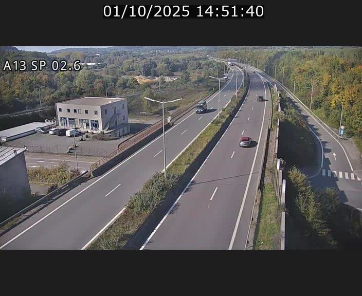 Traffic live webcam Luxembourg Sanem - A13 direction Pétange - BK 2.6