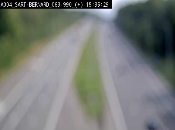 Webcam sur l'E411 à hauteur de la jonction avec la N4 à la sortie de Namur. Vue orientée vers Luxembourg