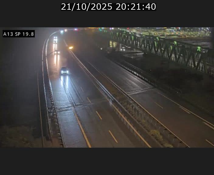 Traffic live webcam Luxembourg Croix de Bettembourg - A13 direction Esch-sur-Alzette - BK 19.8