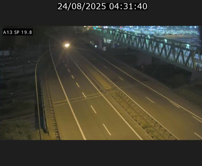 Traffic live webcam Luxembourg Croix de Bettembourg - A13 direction Esch-sur-Alzette - BK 19.8