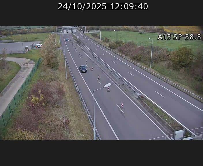 Webcam autoroute A13 à l'entrée ouest du tunnel Markusbierg à Schengen. Vue orientée vers le tunnel et l'Allemagne