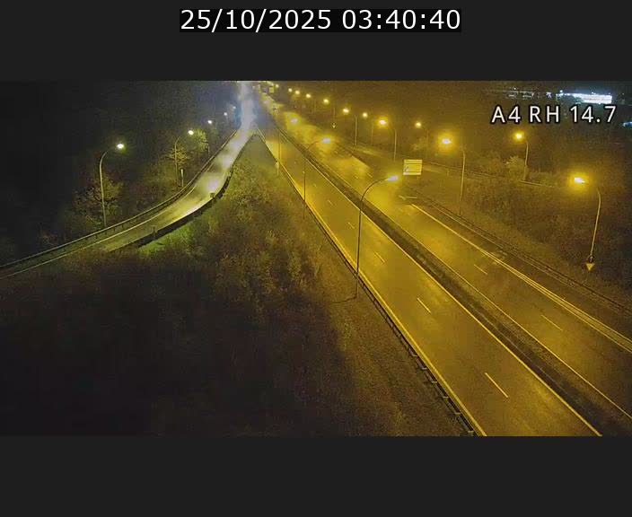 Traffic live webcam Luxembourg Jonction Lankelz - A4 - BK 14.7 - direction Luxembourg