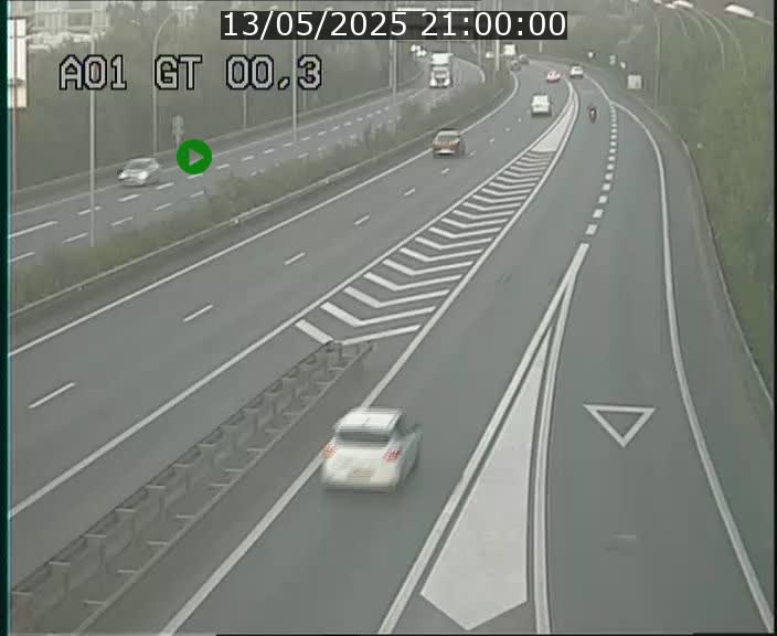 Traffic live webcam Luxembourg Croix de Gasperich - A1 direction Kirchberg - BK 0.3