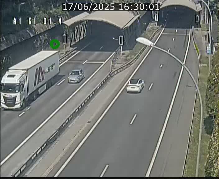 Traffic live webcam Luxembourg Hesperange - A1 direction Kirchberg - BK 1.4