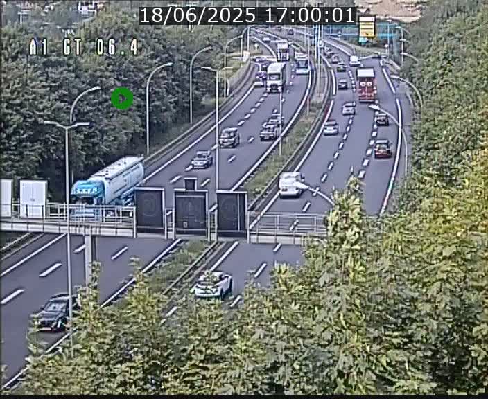 Traffic live webcam Luxembourg Hamm - A1 direction Sandweiler - BK 6.4