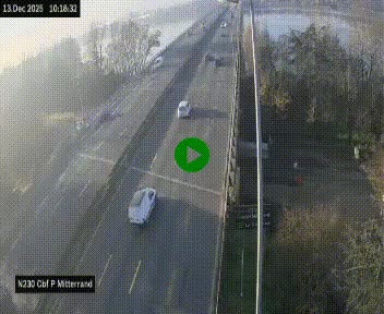 Webcam sur le périphérique de Bordeaux à l'est de la ville. Caméra située sur le Pont Mitterand sur la N230
