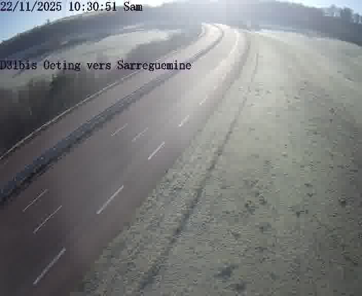 Webcam installée le long de D31bis (France) à Oeting, pointée vers Sarreguemines, utile pour suivre précisément les conditions de trafic.