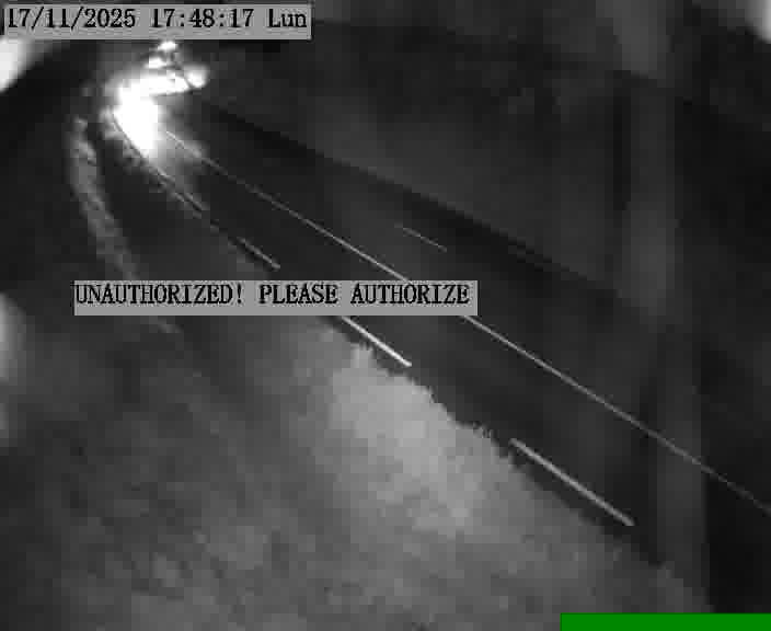 Webcam installée le long de D955 (France) à Amelécourt, pointée vers Metz, utile pour suivre précisément les conditions de trafic.