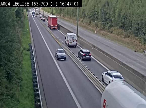Webcam autoroute A4 (E411-E25) à Léglise, avant la jonction avec la N40. Vue orientée vers Bruxelles