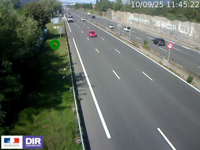 Webcam à Bron sur l'A43 à la jonction avec le boulevard périphérique de Lyon (D383). Vue orientée vers Lyon