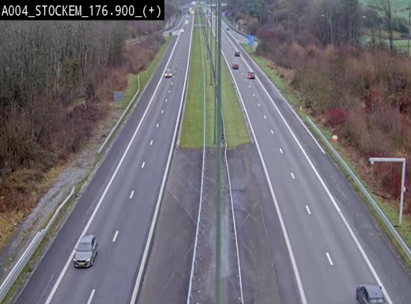 Webcam au-dessus de l'E411 sur la N83 à hauteur de la sortie Stockem. Vue orientée vers Arlon