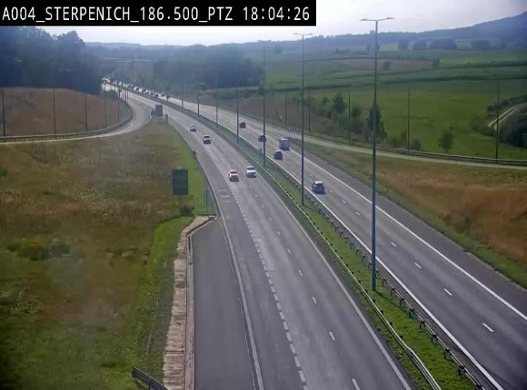 Webcam E411 à Sterpenich en Belgique près de la frontière du Luxembourg. Vue orientée vers Bruxelles