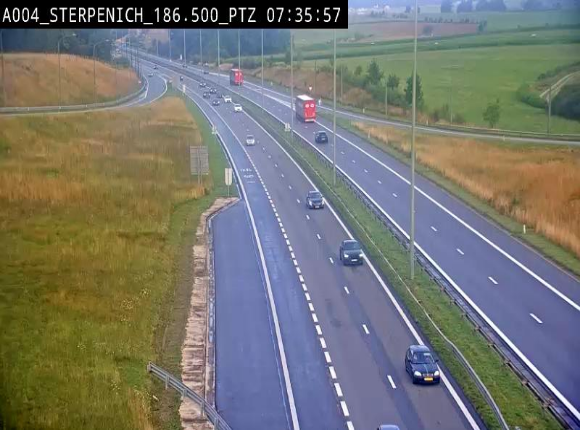 Webcam E411 à Sterpenich en Belgique près de la frontière du Luxembourg. Vue orientée vers Bruxelles
