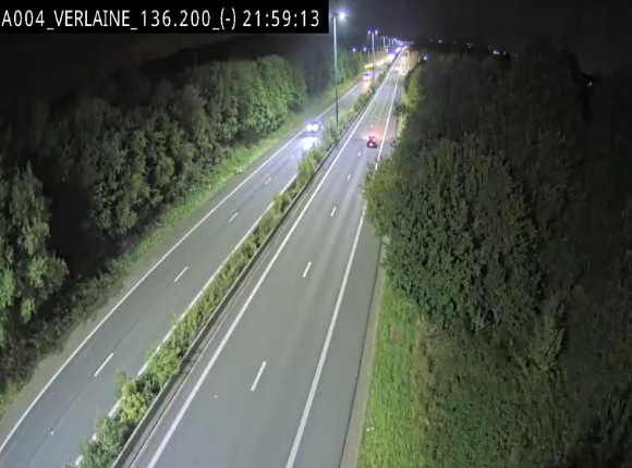 Webcam sur l'E411 à hauteur du pont surplombant la N40, à proximité de la sortie 26 Verlaine - Libramont-Chevigny. Vue orientée vers Namur