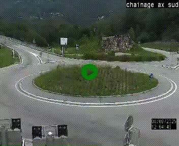 Webcam au nord d'Ax-les-Thermes au niveau de l'aire de chaînage de la N20. Vue orientée vers les Pyrénées, en direction de Pas de la Case