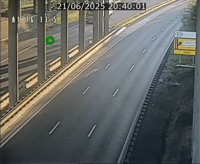 Traffic live webcam Luxembourg Senningen - A1 direction Luxembourg - BK 13.5