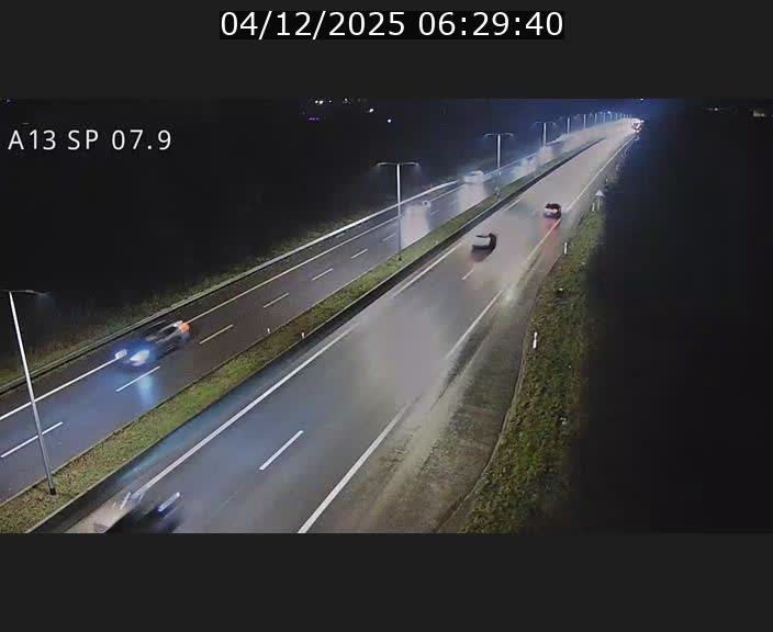 Traffic live webcam Luxembourg Jonction Lankelz - A13 direction Pétange - BK 7.9