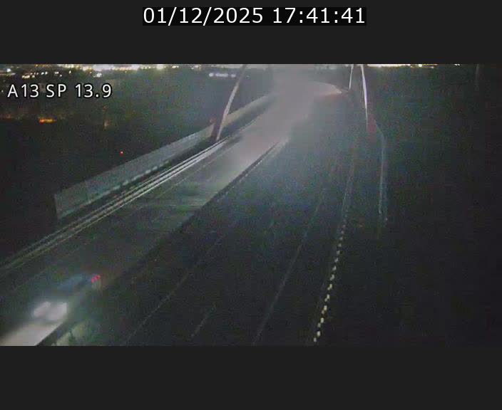 Traffic live webcam Luxembourg Kayl - A13 direction Esch-sur-Alzette/Luxembourg-ville - BK 13.9