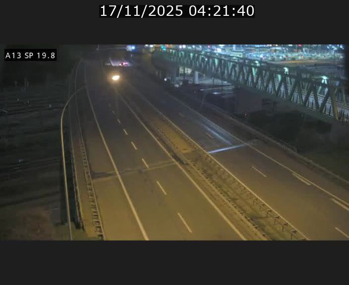 Traffic live webcam Luxembourg Croix de Bettembourg - A13 direction Esch-sur-Alzette - BK 19.8
