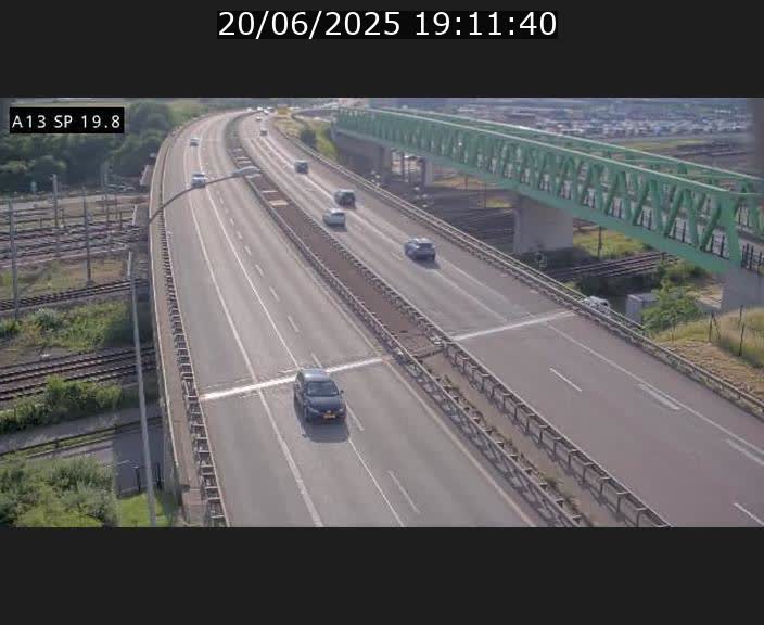 Traffic live webcam Luxembourg Croix de Bettembourg - A13 direction Esch-sur-Alzette - BK 19.8