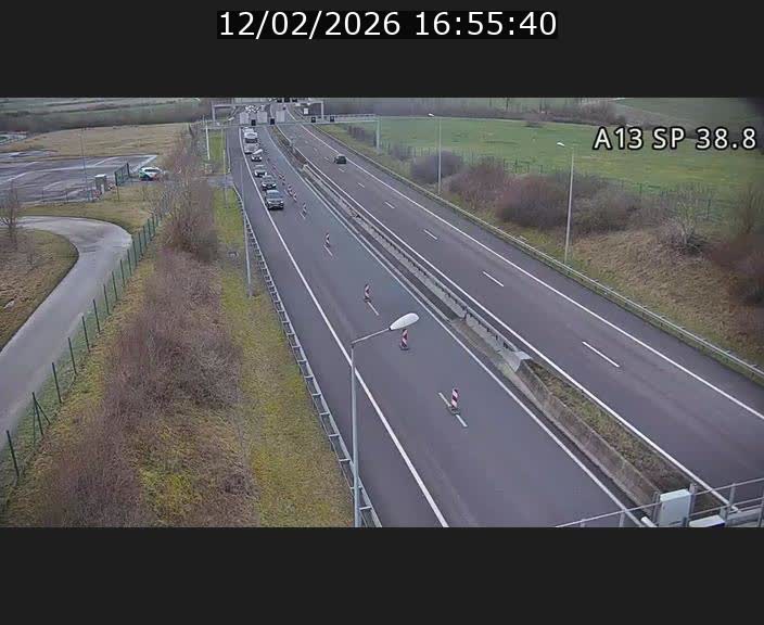 Webcam autoroute A13 à l'entrée ouest du tunnel Markusbierg à Schengen. Vue orientée vers le tunnel et l'Allemagne
