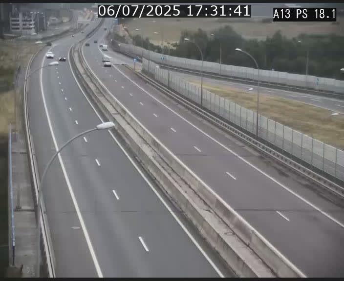 Traffic live webcam Luxembourg Dudelange - A13 direction Croix de Bettembourg - BK 18.1