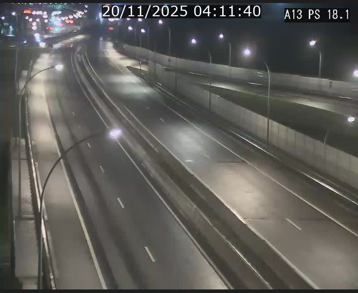 Traffic live webcam Luxembourg Dudelange - A13 direction Croix de Bettembourg - BK 18.1