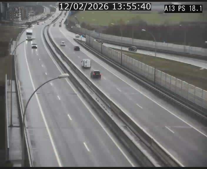 Traffic live webcam Luxembourg Dudelange - A13 direction Croix de Bettembourg - BK 18.1