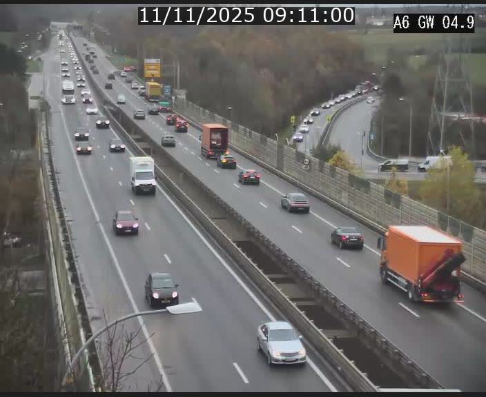 Traffic live webcam Luxembourg Croix de Cessange - A6 - BK 4.9 - direction Belgique