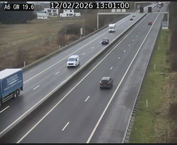 Traffic live webcam Luxembourg - Steinfort - A6 - BK 19.6 - direction Belgique