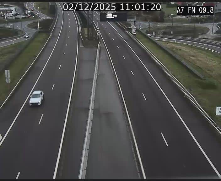 Caméra trafic Luxembourg - A7, Tunnel Gousselerbierg, sortie sud, direction rond-point Lorentzweiler (BK 9.9)