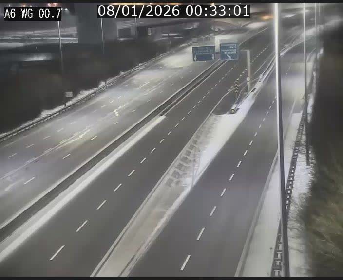 Traffic live webcam Luxembourg Croix de Cessange - A6 - BK 0.7 - direction A3 France