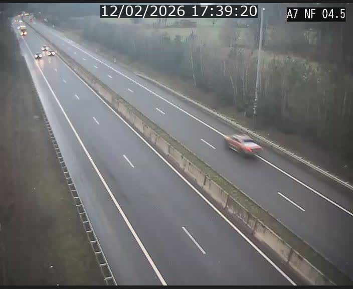 Caméra autoroute Luxembourg A7 - Passage à gibier Rëngelbour - direction Tunnel Grouft