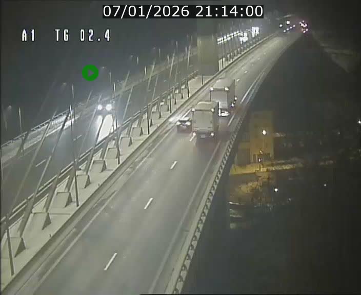 Traffic live webcam Luxembourg Sandweiler - A1 direction Luxembourg-ville - BK 2.4