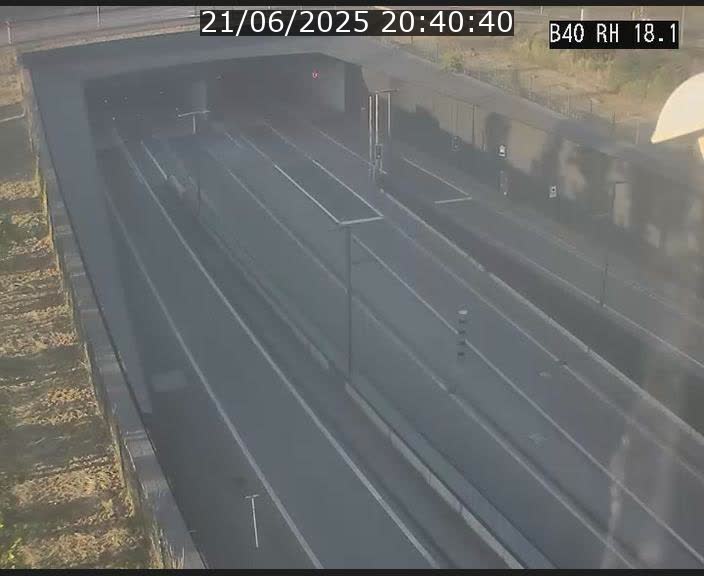 Webcam sur la route de contournement d'Esch-Belval avant le tunnel Central Gate au niveau de la porte de France et du radar fixe