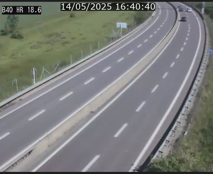 Webcam sur la route de liaison entre Micheville et Esch-Belval à la frontière entre le Luxembourg et la France. Vue orientée vers la Lorraine.