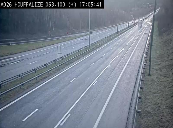 Webcam autoroute des Ardennes (E25/A26) à hauteur d'Houffalize. Vue orientée vers Baraque de Fraiture