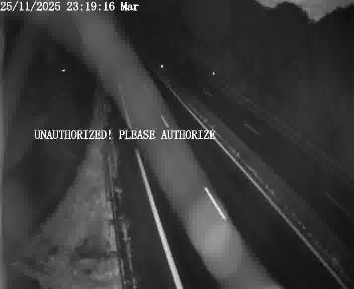 Webcam sur la D910 située dans la Côte des 4 vents. Vue orientée vers le bas, vers Saint-Avold.