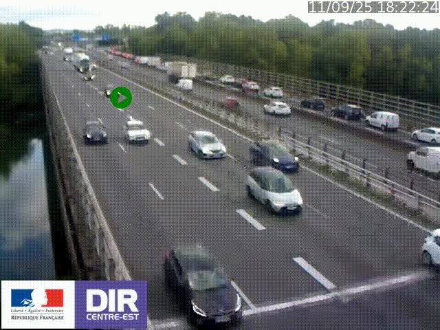 Caméra trafic à la jonction entre l'A46 (Rocade-est de Lyon) et l'A42 à hauteur de Vault-en-Velin en direction de Marseille